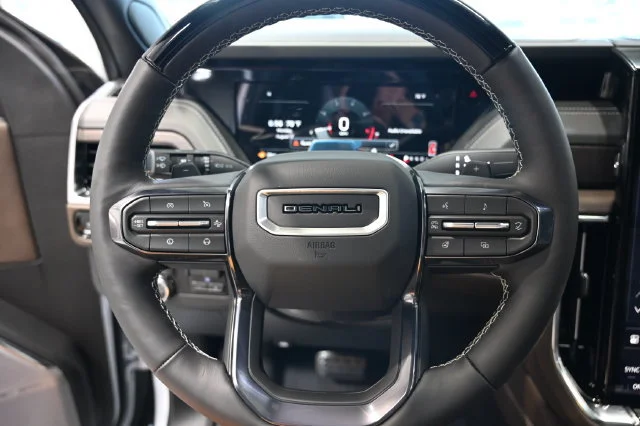 2026 GMC Yukon XL Denali Ultimate - Photo 28