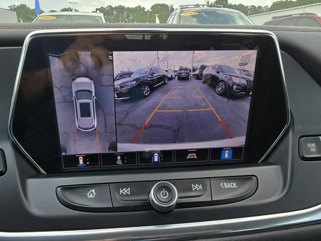 Used 2021 SILVER ICE METALLIC Chevrolet Premier image 14