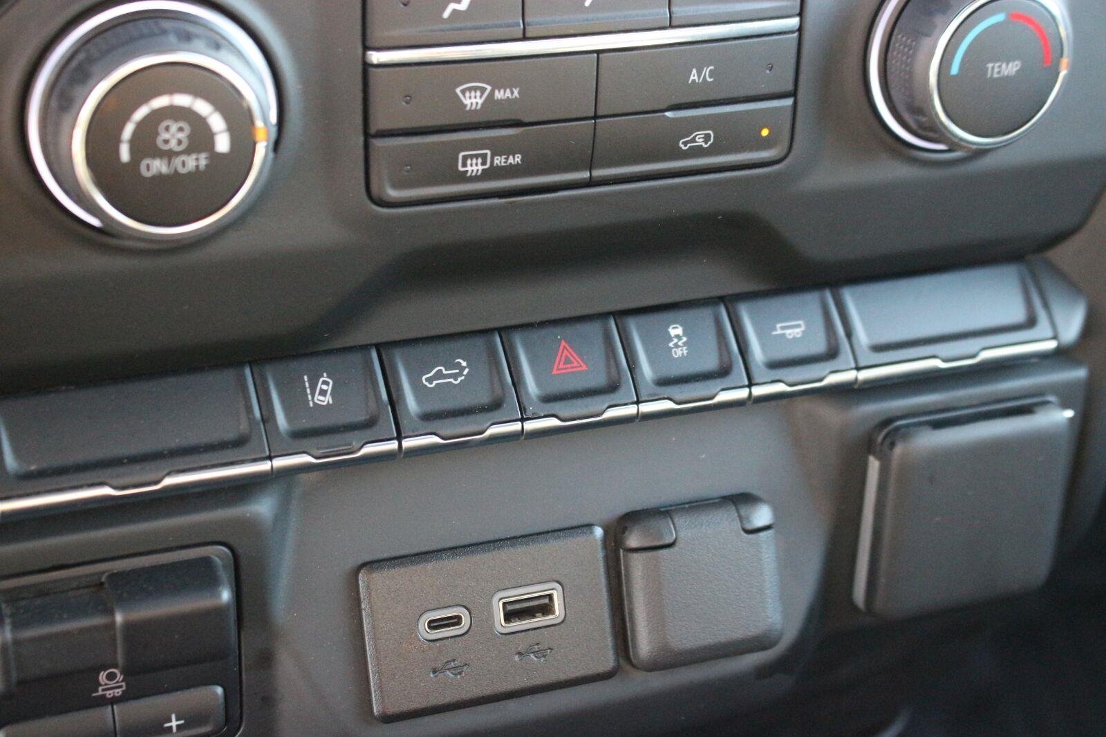 Used 2025 Summit White Chevrolet WT image 26