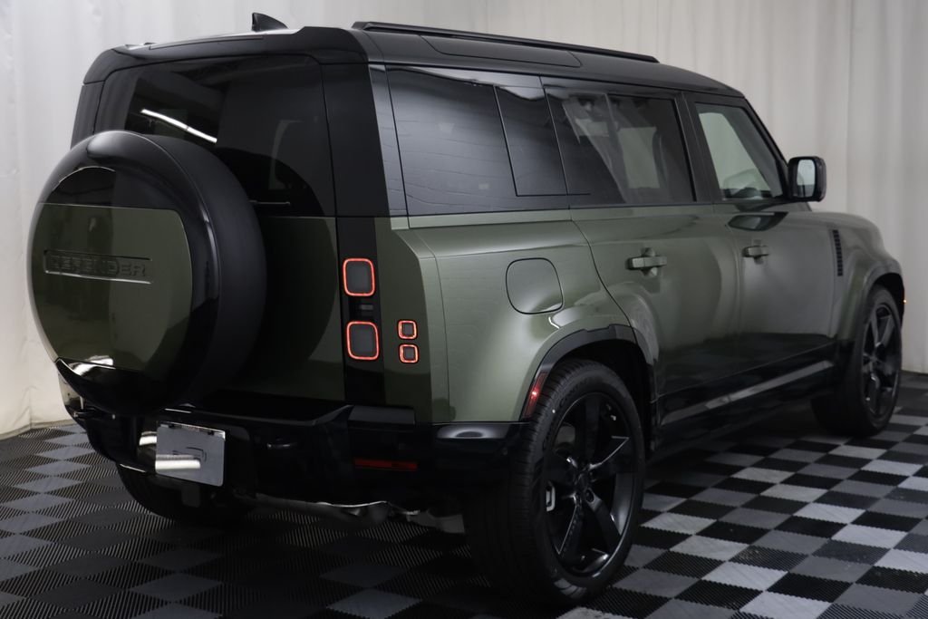 New 2026 Woolstone Green LAND ROVER X-Dynamic SE image 18