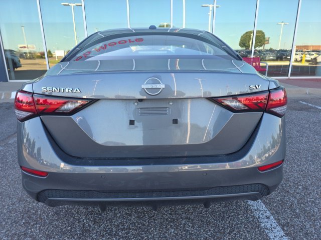 Used 2024 Gray Nissan SV image 4