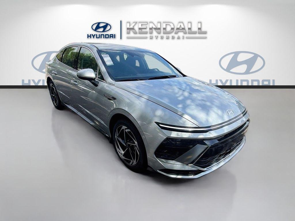 New 2026 Aero Silver Hyundai SEL Sport image 1