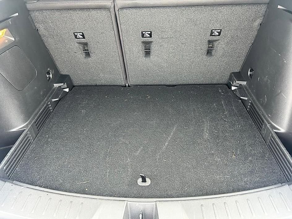 Used 2024 Blue Chevrolet LS image 33