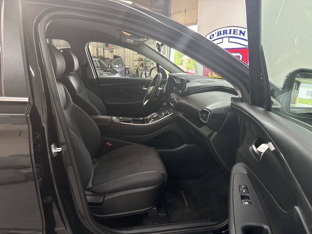 2023 Hyundai Santa Fe SE - Photo 17