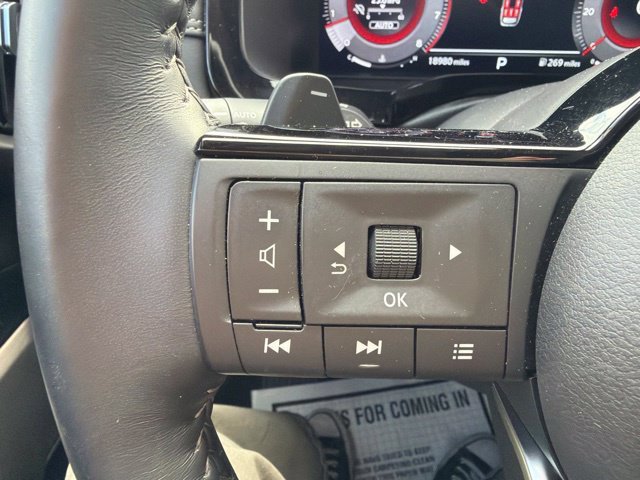 Used 2024 Gray Nissan Platinum image 33