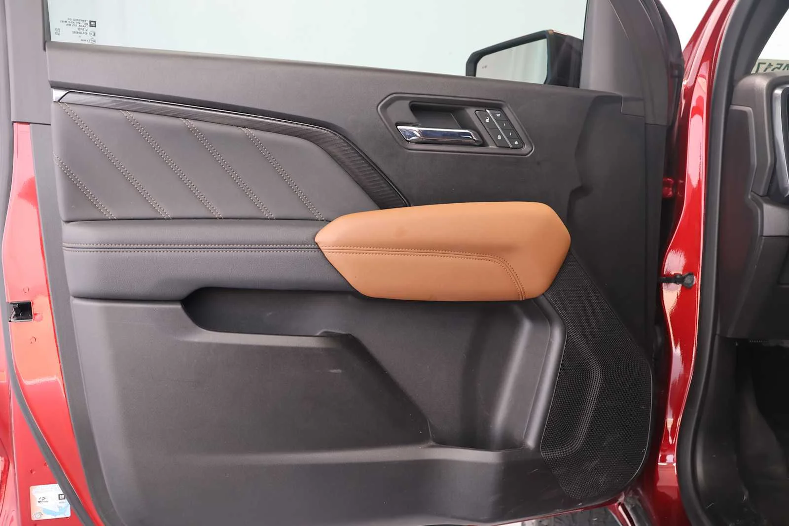 Used 2024 Volcanic Red Tintcoat GMC 4WD AT4 image 13