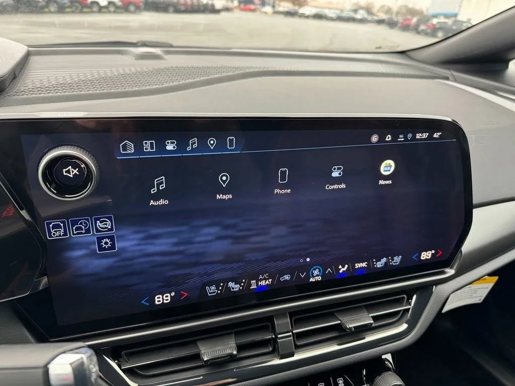 2026 Chevrolet Equinox EV RS - Photo 23