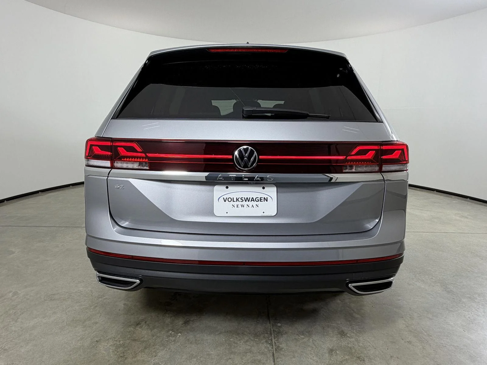 New 2026 Silver Mist Metallic Volkswagen 2.0T SE image 6