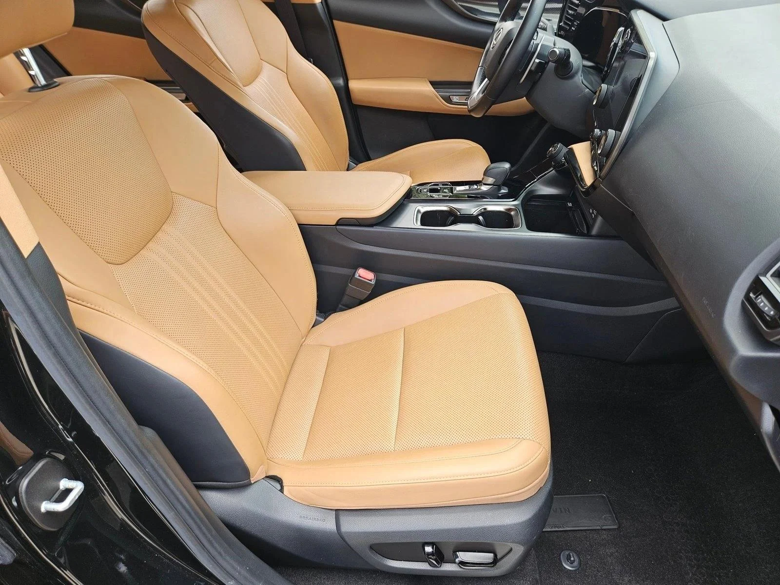 Used 2022 Caviar Lexus NX 250 image 19