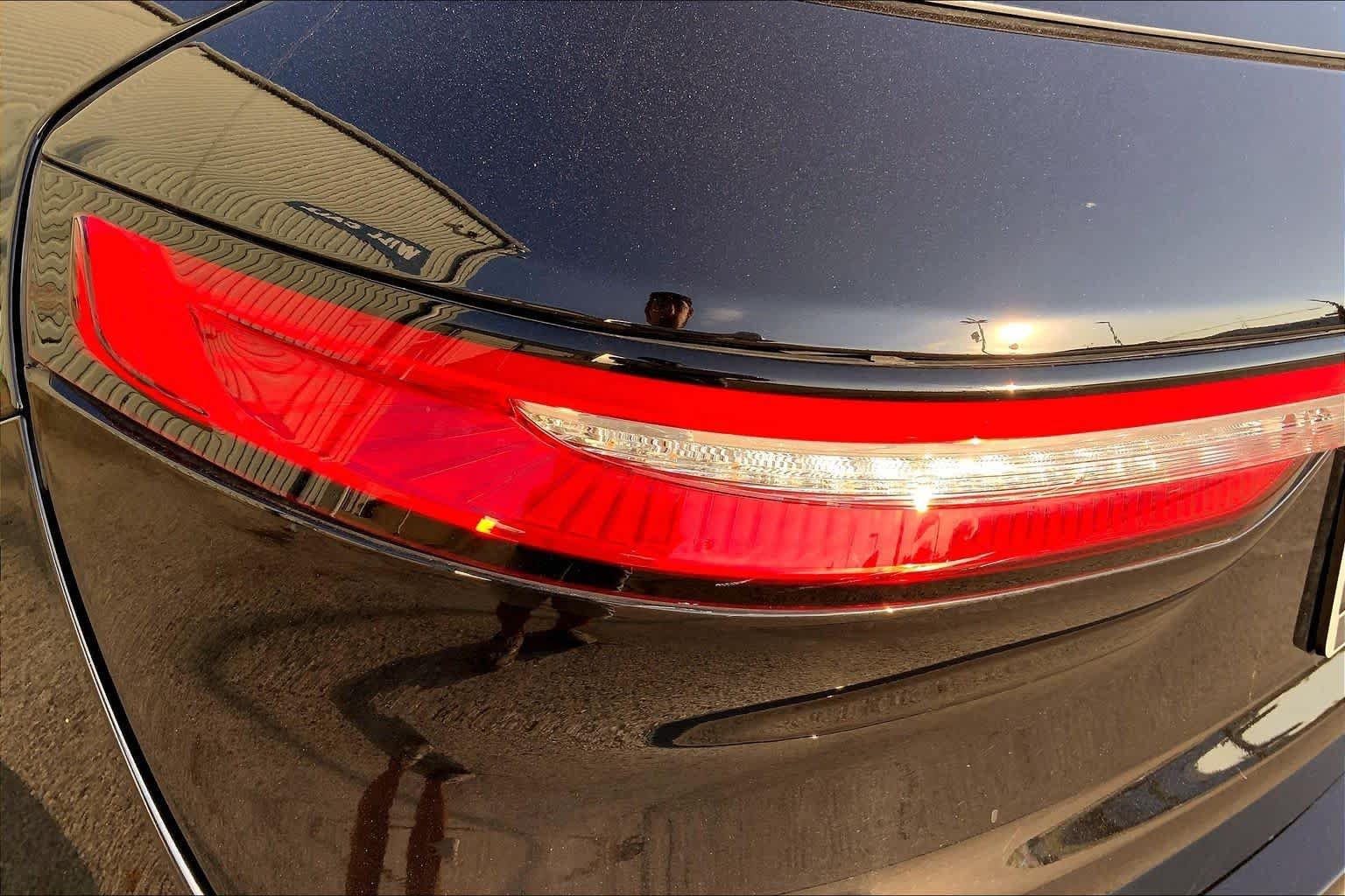Used 2023 Infinite Black Metallic Clearcoat Lincoln Reserve image 29