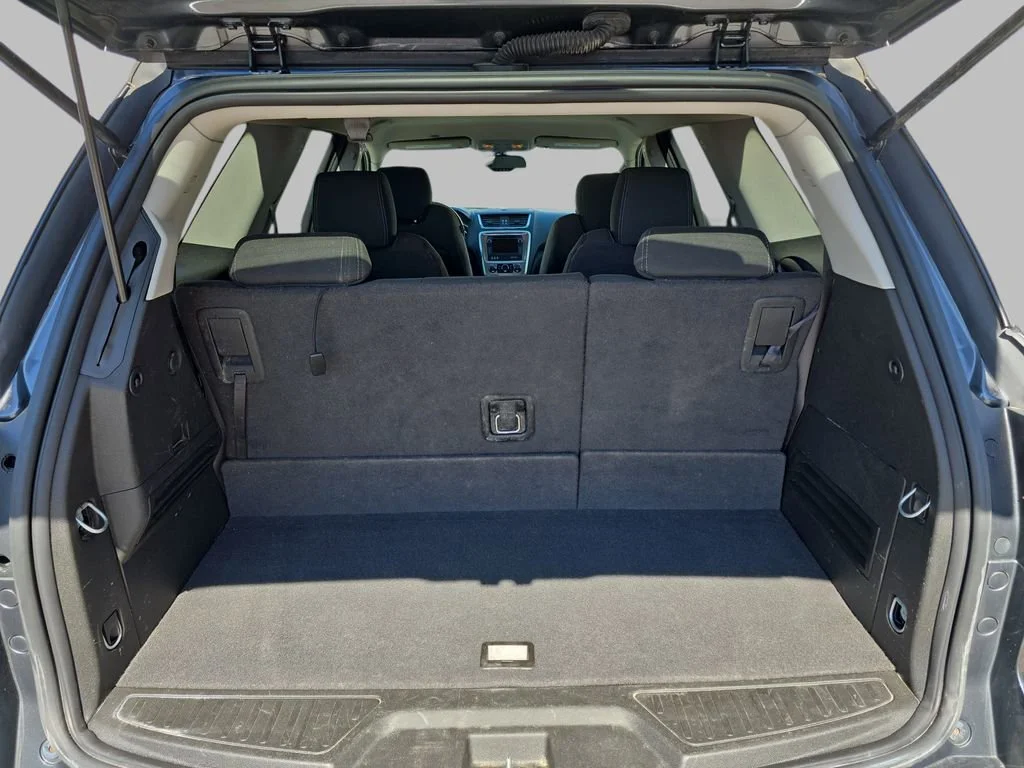 Used 2014 Cyber Gray Metallic GMC SLE image 13