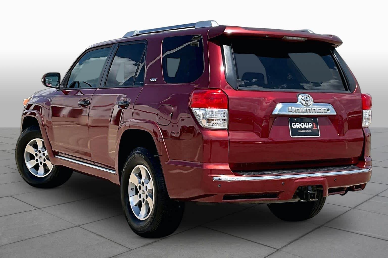 Used 2010 Salsa Red Pearl Toyota SR5 image 10