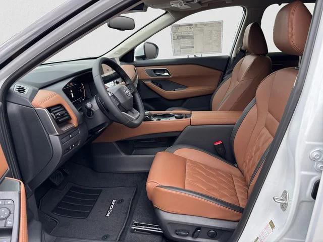 New 2026 White Nissan Platinum image 10