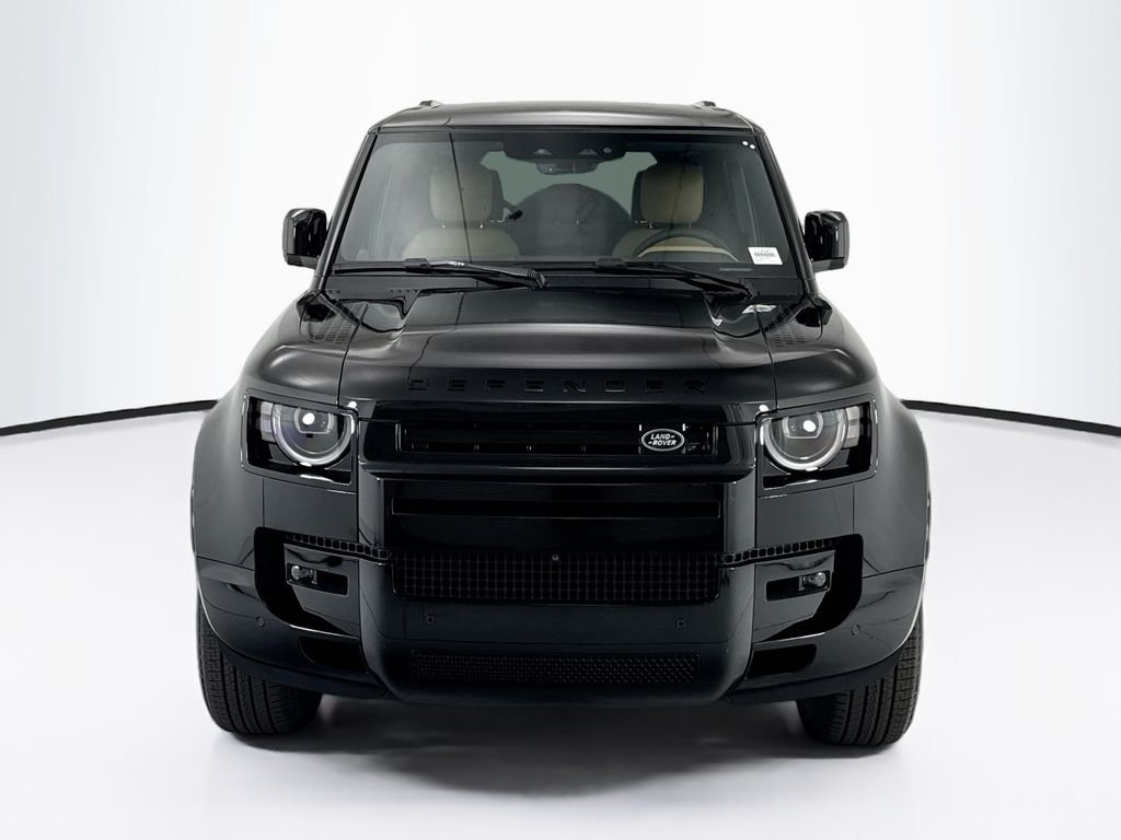 New 2026 Santorini Black Land Rover X-Dynamic SE image 2