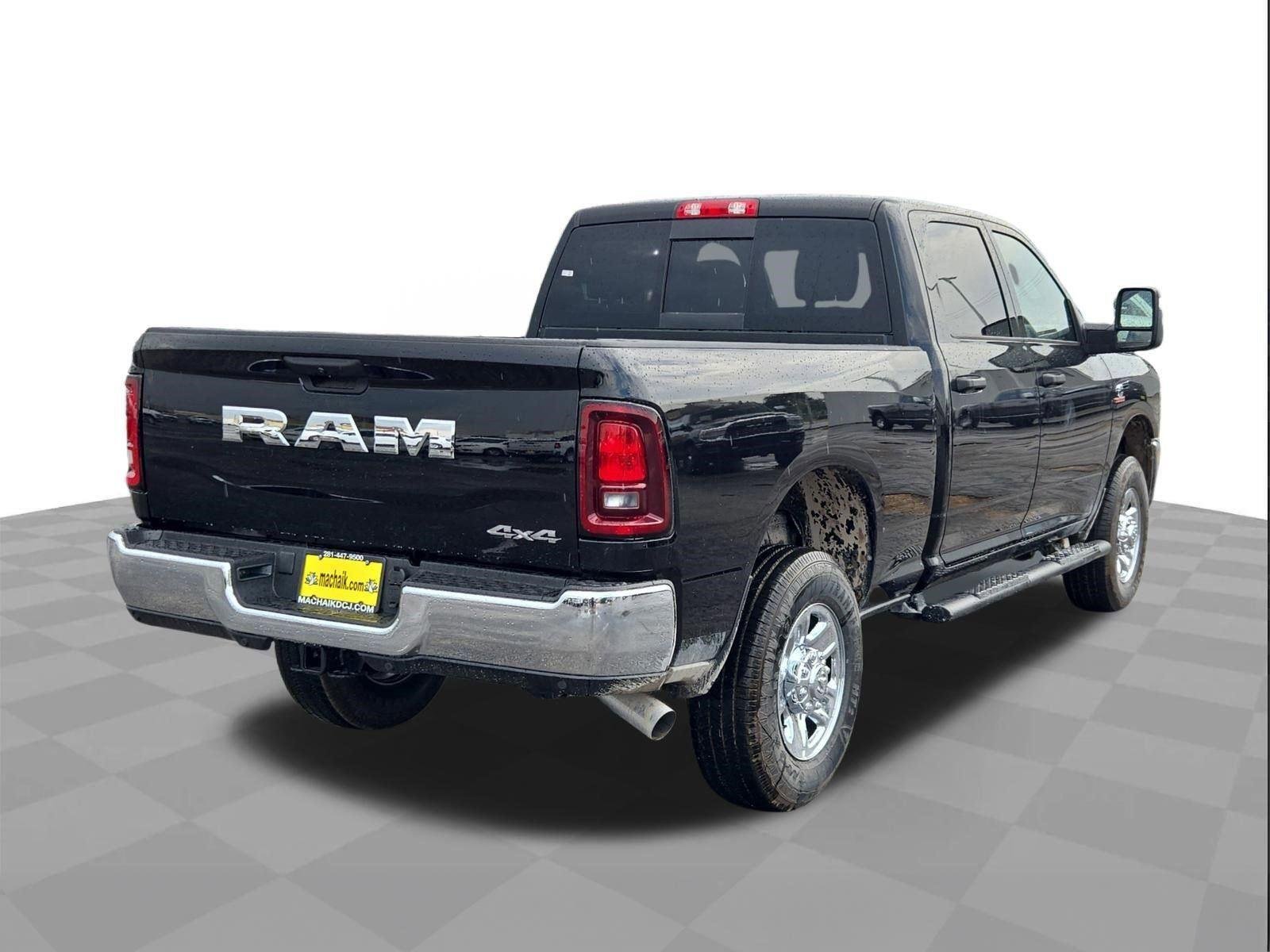 2026 RAM 2500 Tradesman - Photo 3