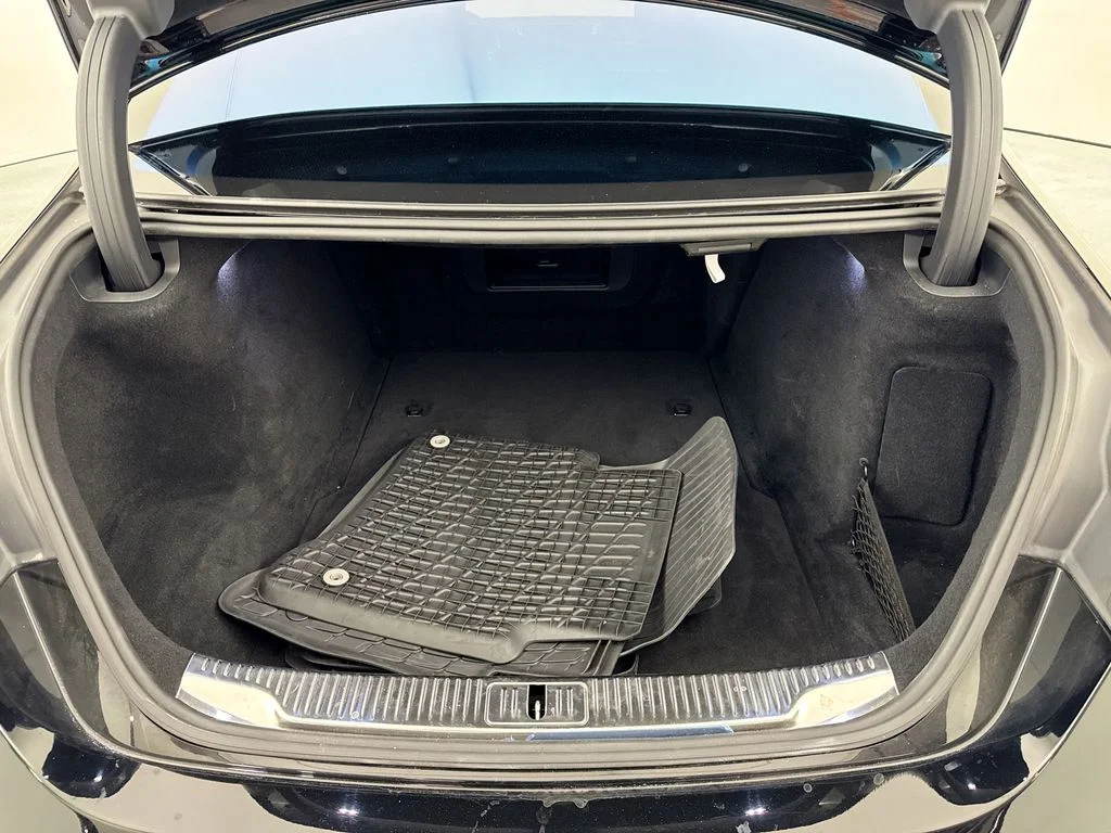 Used 2023 Black Mercedes-Benz S 580 image 27