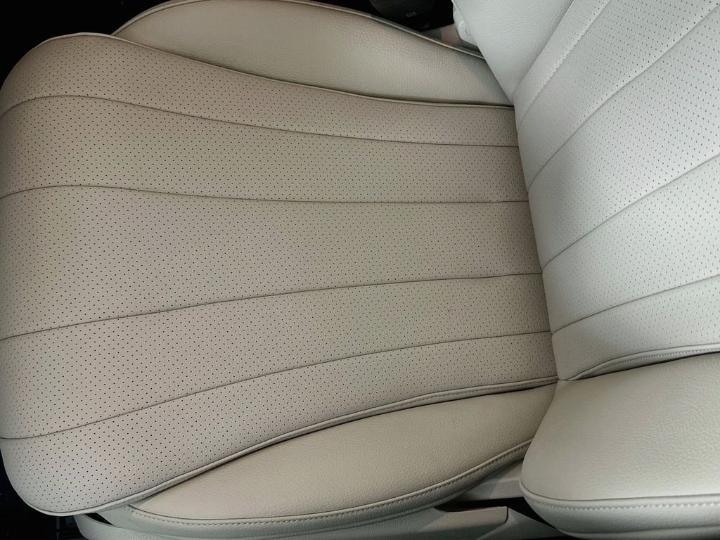 New 2026 Obsidian Black Metallic Mercedes-Benz E 450 image 19