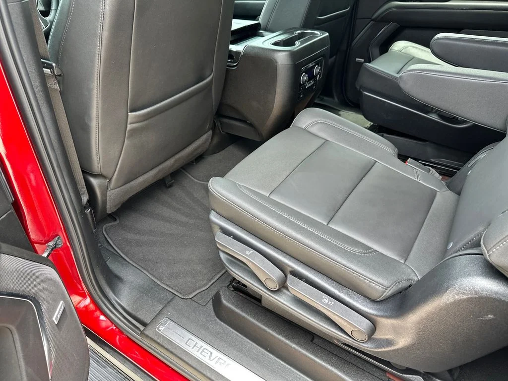 Used 2024 Red Chevrolet Z71 image 37