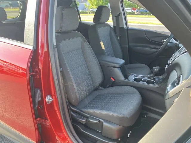 2024 Chevrolet Equinox LT - Photo 25
