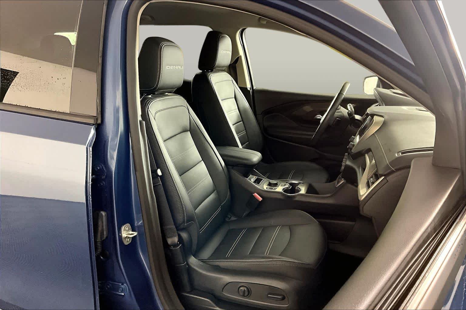 Used 2024 Downpour Metallic GMC Denali image 9