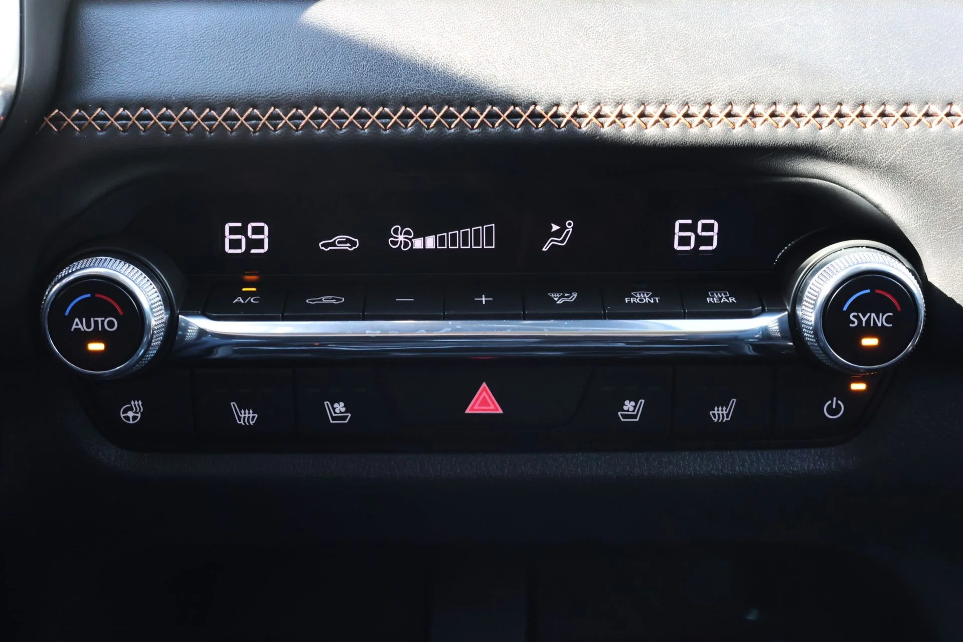 2026 Mazda CX-50 Premium Plus - Photo 18