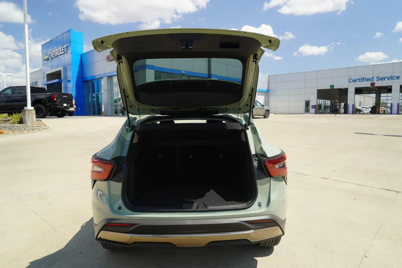 2026 Chevrolet Trax Activ - Photo 9