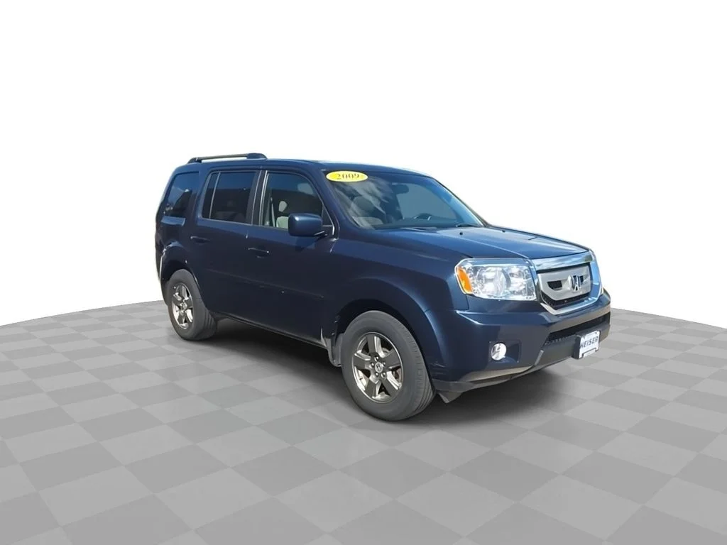 Used 2009 Honda Pilot EX-L with VIN 5FNYF48589B047946 for sale in Sturgeon Bay, WI