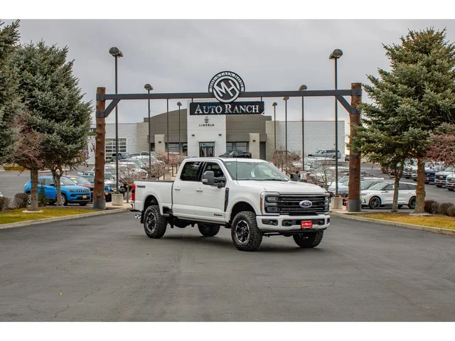 2026 Ford Super Duty F-350® Platinum®