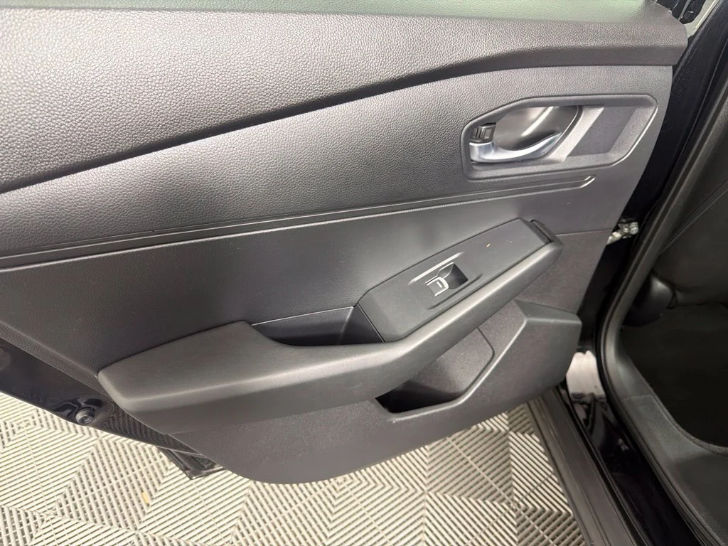 Used 2024 Crystal Black Pearl Honda EX image 17
