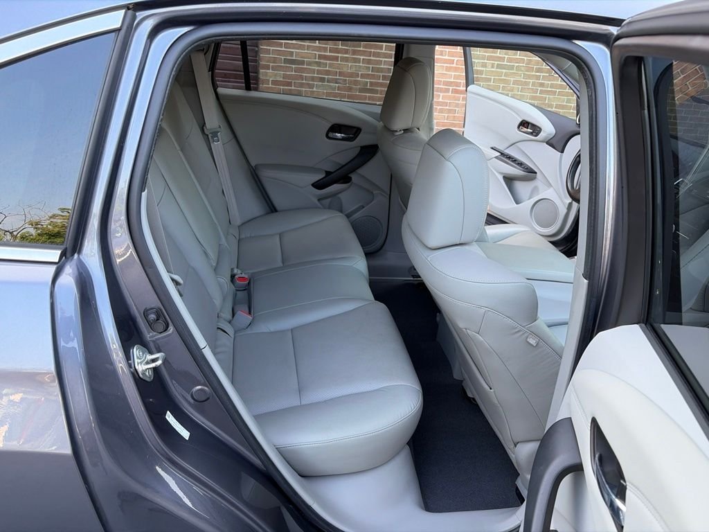 Used 2018 Modern Steel Metallic Acura  image 26