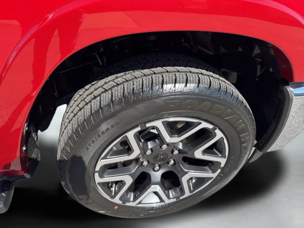 New 2026 Molten Red Pearl-Coat Exterior Paint RAM Laramie image 47