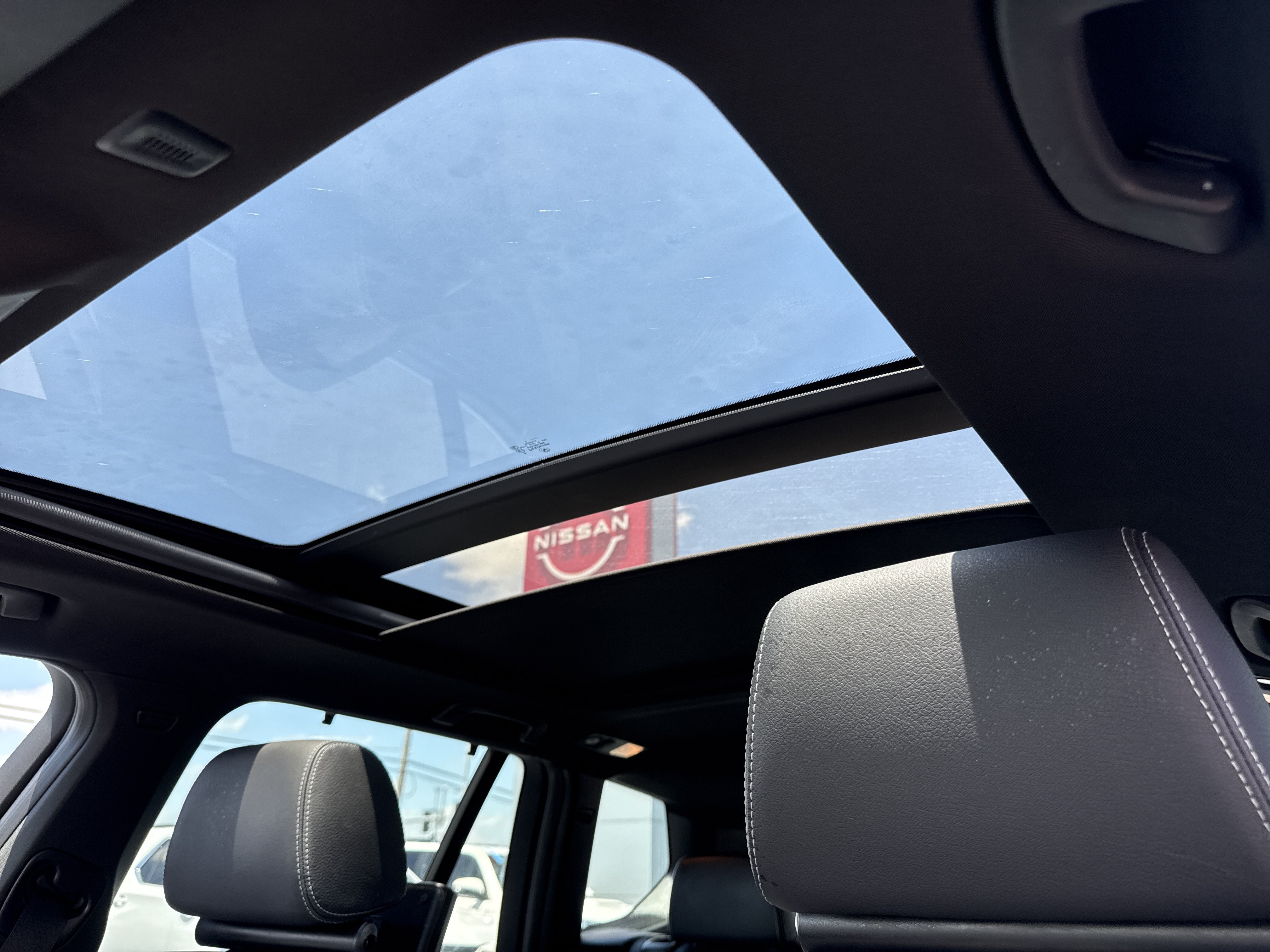 Used 2013 Blue Water Metallic BMW xDrive28i AWD image 24