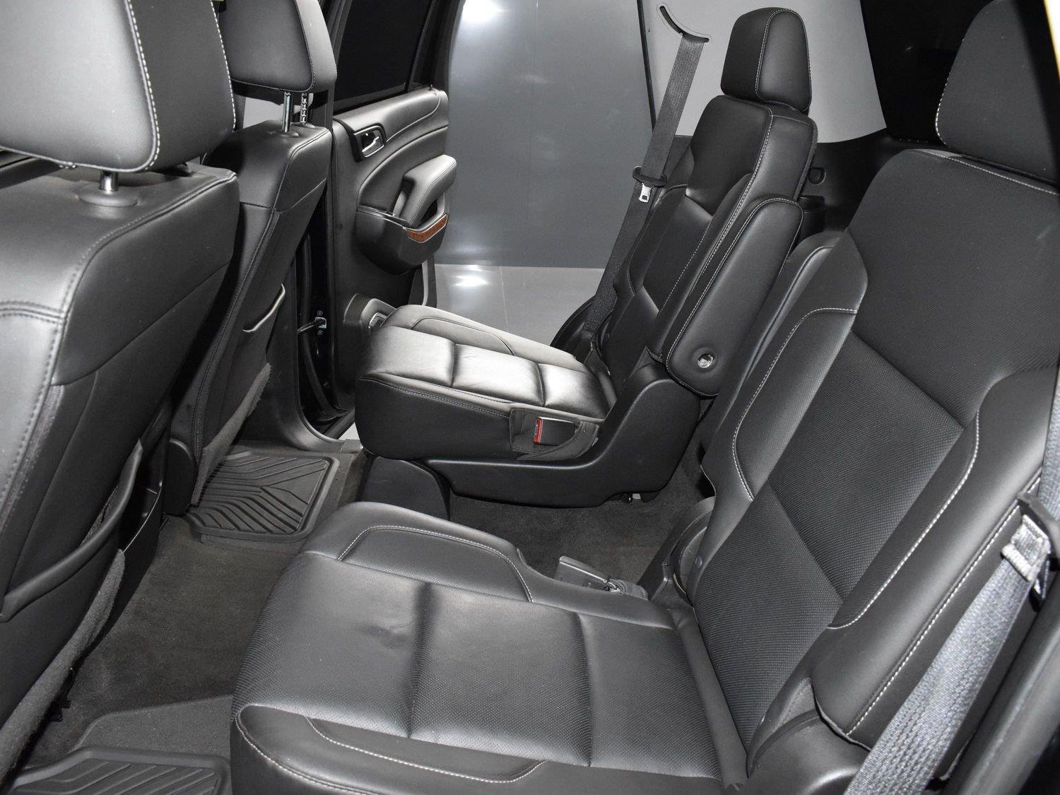 Used 2018 Black Chevrolet Premier image 32