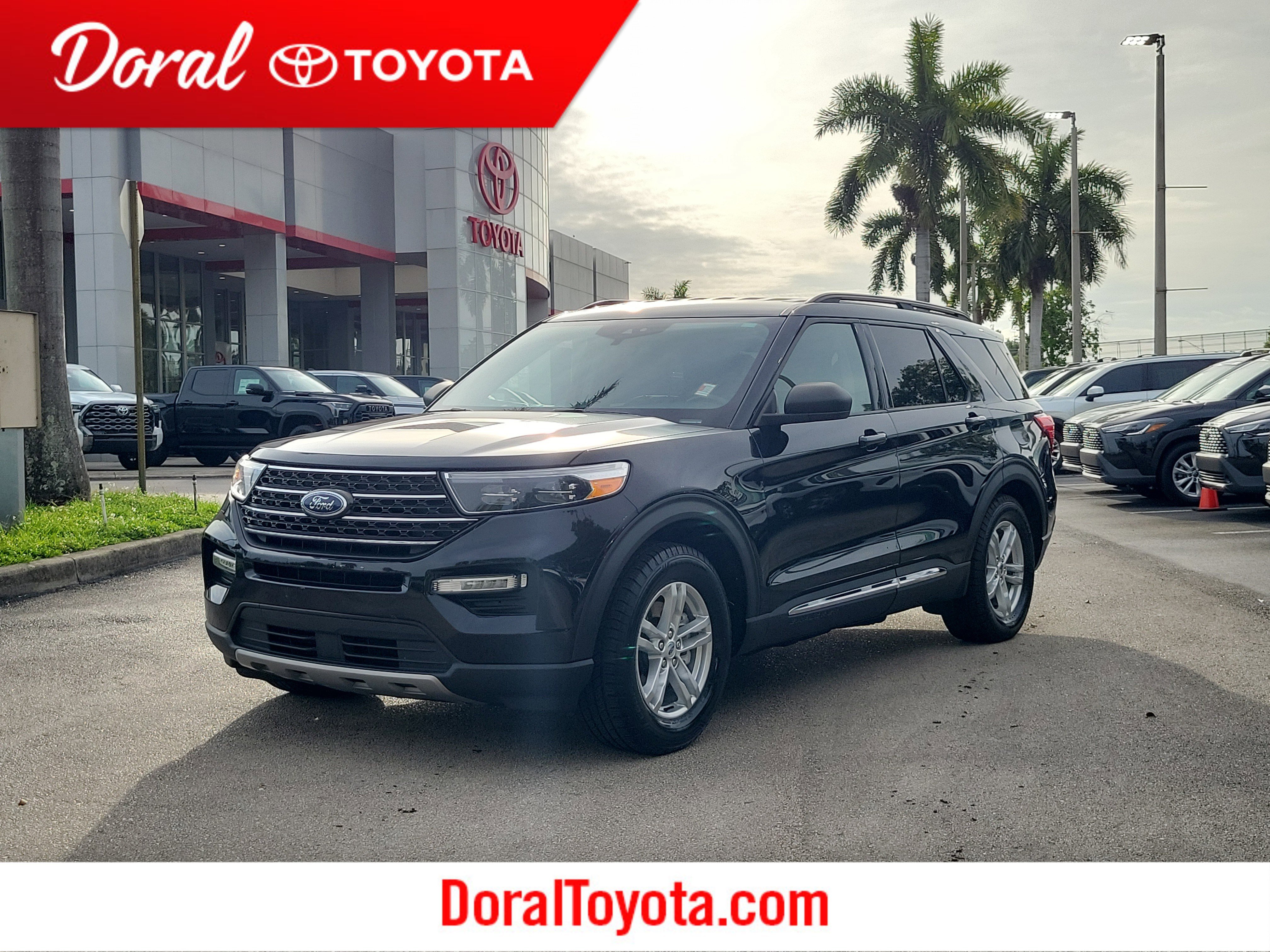 2022 Ford Explorer XLT RWD's photo