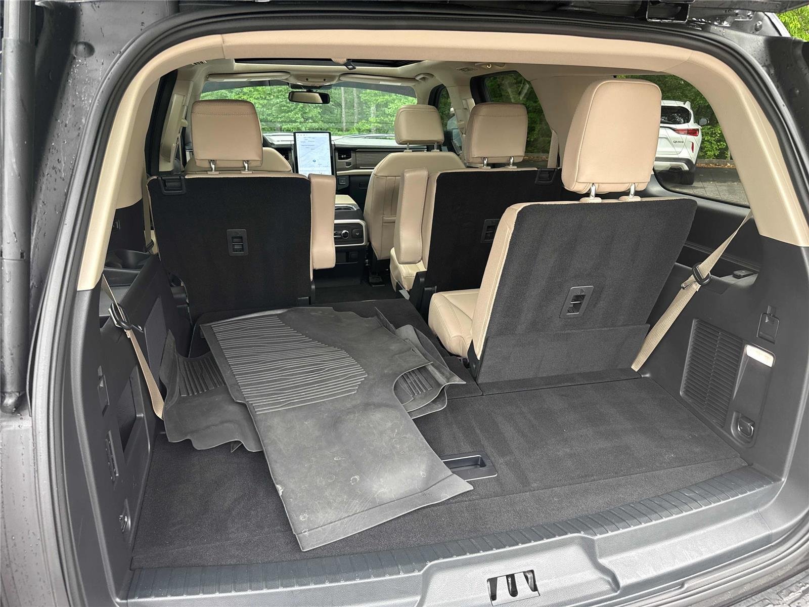 Used 2024 Dark Matter Gray Ford Limited image 30