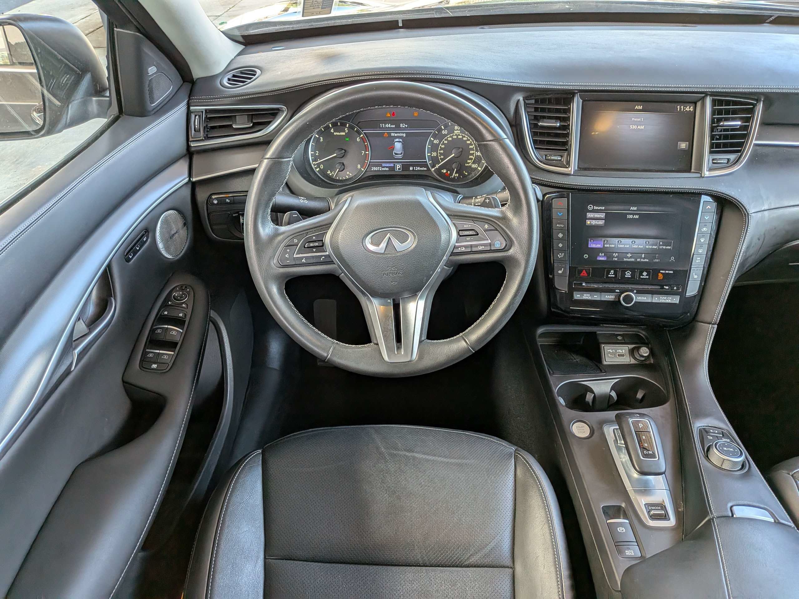 Used 2023 Gray INFINITI LUXE image 10