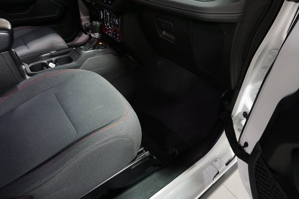 2024 Jeep Wrangler 4-Door Rubicon - Photo 40