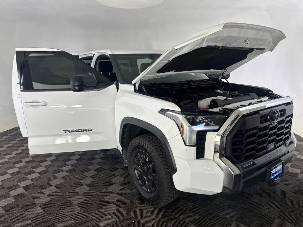 Used 2023 White Toyota SR5 image 13