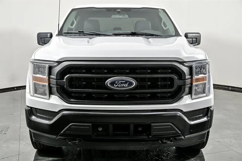 Used 2022 Oxford White Ford XL image 4