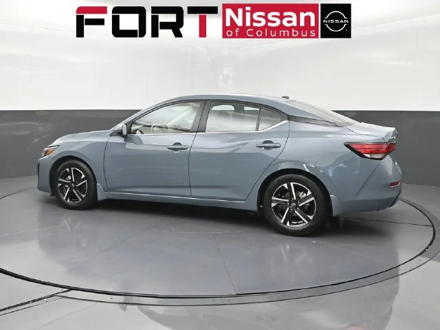 Used 2025 Gray Nissan SV image 4