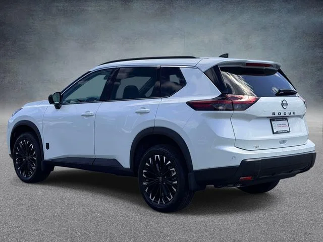 New 2026 Everest White Pearl TriCoat Nissan Dark Armor™ image 4