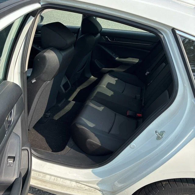 Used 2018 White Orchid Pearl Honda Base image 10