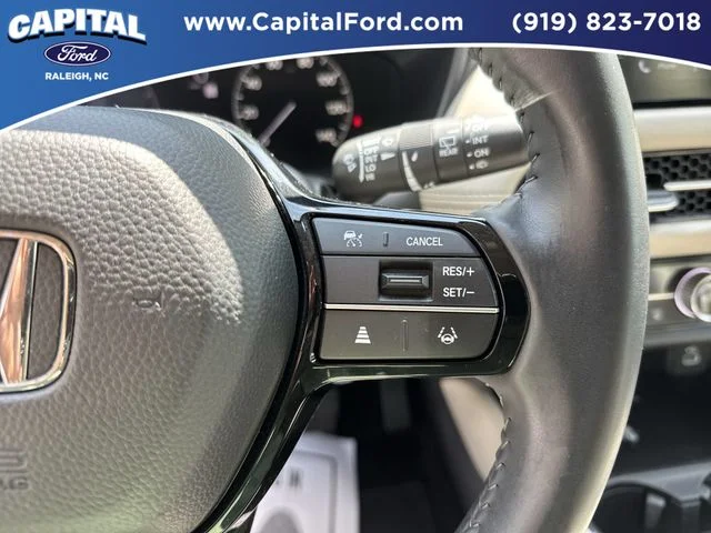 Used 2024 White Honda EX-L image 24