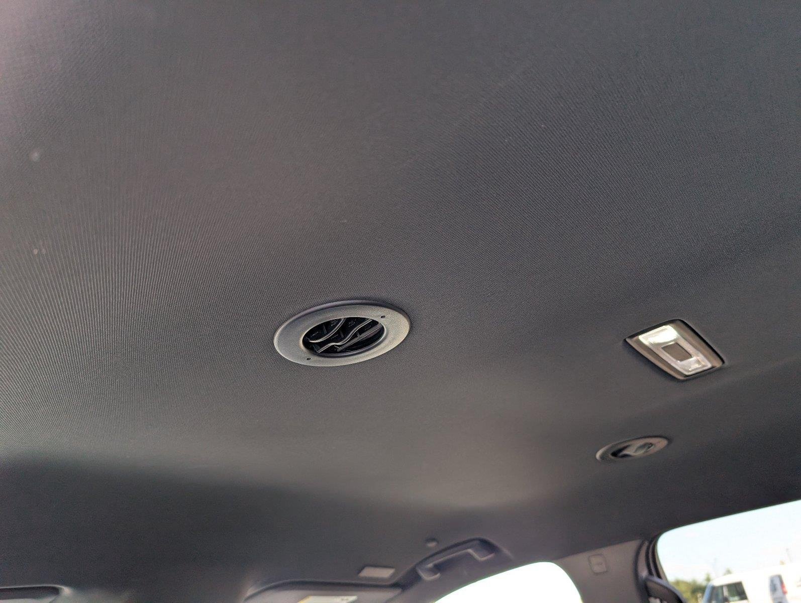 Used 2026 Summit White GMC Elevation image 31