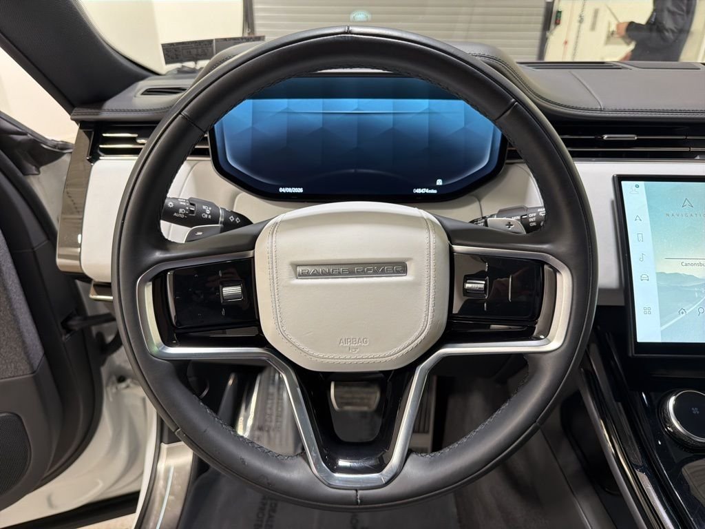 Certified Used 2023 Fuji White Land Rover SE image 14
