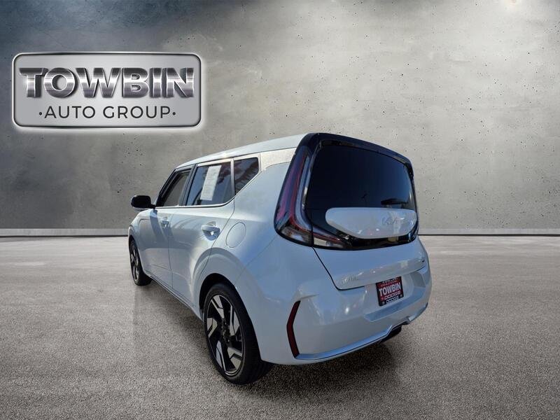 Used 2023 White Kia GT-Line image 6