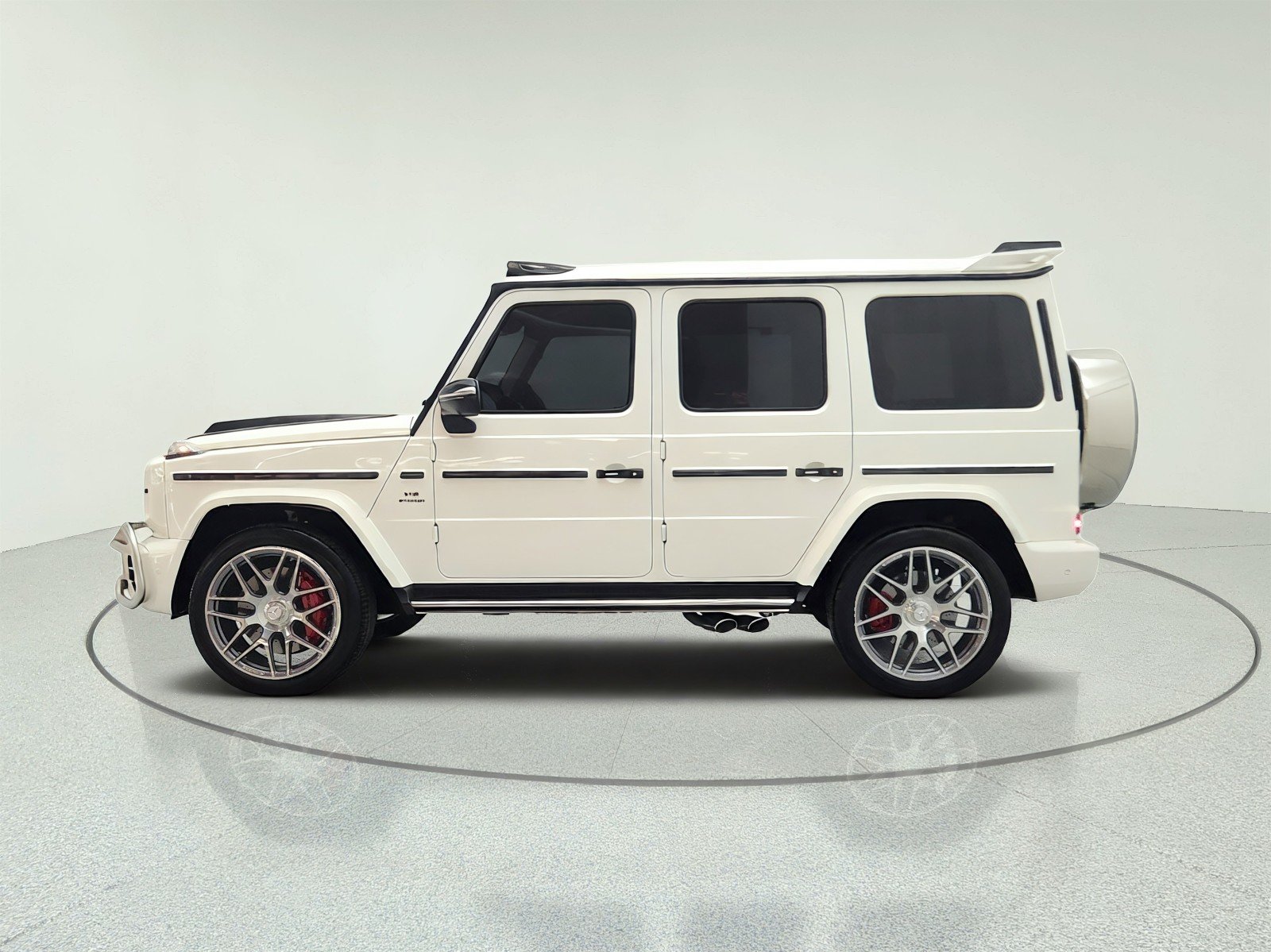 Used 2021 designo Diamond White Metallic Mercedes-Benz AMG® G 63 4MATIC SUV image 8