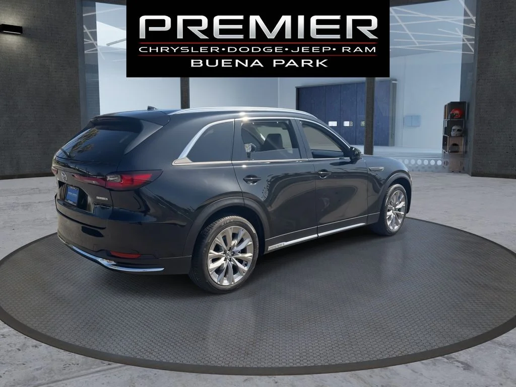 Used 2024 Black Mazda 3.3 Turbo Premium image 8