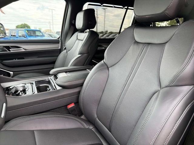 New 2026 Bright White Clearcoat Jeep Grand Wagoneer image 22