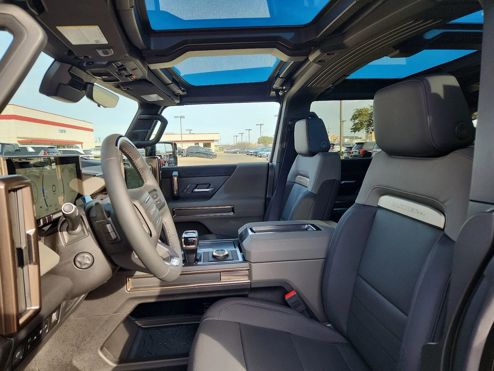 2025 GMC HUMMER EV 2X - Photo 11